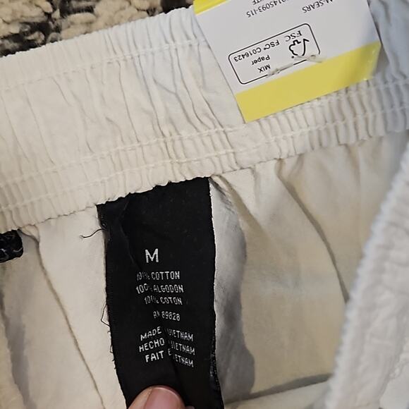 White Cotton Pull-On Drawstring Capri Pants - Picture 4 of 7